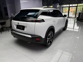 Peugeot 2008 2022 купить из Китая, цена 1 335 000 ₽ — Suifenhe Auto