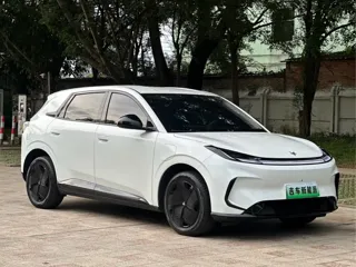ARCFOX T1 2025 купить из Китая, цена 1 547 000 ₽ — Suifenhe Auto