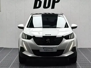 Peugeot 2008 2023 купить из Китая, цена 1 426 000 ₽ — Suifenhe Auto
