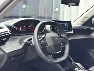 Peugeot 2008 2023 купить из Китая, цена 1 426 000 ₽ — Suifenhe Auto