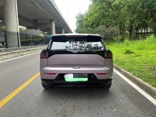 ARCFOX T1 2025 купить из Китая, цена 1 710 000 ₽ — Suifenhe Auto