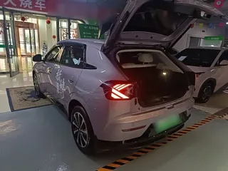 ARCFOX T1 2025 купить из Китая, цена 1 563 000 ₽ — Suifenhe Auto