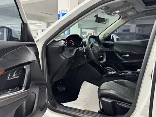 Peugeot 2008 2022 купить из Китая, цена 1 530 000 ₽ — Suifenhe Auto