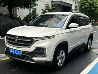 Baojun 530 2018 купить из Китая, цена 1 001 000 ₽ — Suifenhe Auto