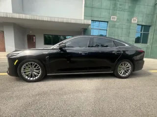 Bestune B70 2024 купить из Китая, цена 2 484 000 ₽ — Suifenhe Auto