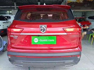 Baojun 530 2019 купить из Китая, цена 1 140 000 ₽ — Suifenhe Auto