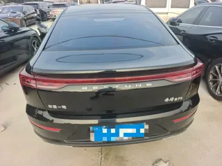 Bestune B70 2023 купить из Китая, цена 2 179 000 ₽ — Suifenhe Auto