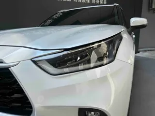 Toyota Highlander 2024 купить из Китая, цена 6 765 000 ₽ — Suifenhe Auto