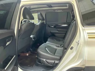 Toyota Highlander 2024 купить из Китая, цена 6 765 000 ₽ — Suifenhe Auto