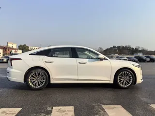 Bestune B70 2023 купить из Китая, цена 2 529 000 ₽ — Suifenhe Auto