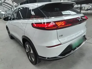 XPeng G3 2024 купить из Китая, цена 4 058 000 ₽ — Suifenhe Auto