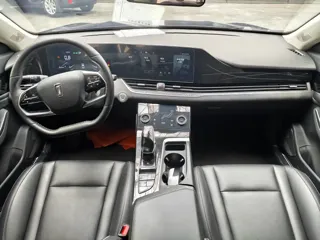 Bestune B70 2024 купить из Китая, цена 2 409 000 ₽ — Suifenhe Auto