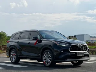 Toyota Highlander 2024 купить из Китая, цена 6 876 000 ₽ — Suifenhe Auto