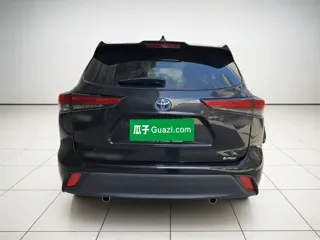 Toyota Highlander 2023 купить из Китая, цена 6 962 000 ₽ — Suifenhe Auto