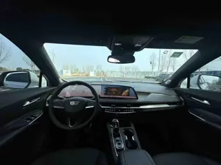 Cadillac XT4 2025 купить из Китая, цена 3 954 000 ₽ — Suifenhe Auto