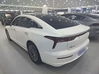 Bestune B70 2024 купить из Китая, цена 2 556 000 ₽ — Suifenhe Auto