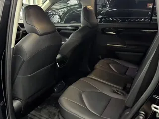 Toyota Highlander 2023 купить из Китая, цена 6 642 000 ₽ — Suifenhe Auto