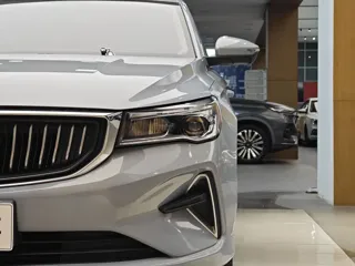 Geely Emgrand 2023 купить из Китая, цена 1 404 000 ₽ — Suifenhe Auto