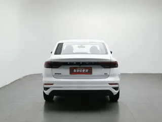 Geely Emgrand 2025 купить из Китая, цена 1 384 000 ₽ — Suifenhe Auto