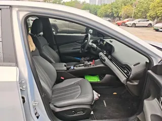 GAC Trumpchi Empow 2025 купить из Китая, цена 2 673 000 ₽ — Suifenhe Auto
