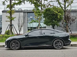 Deepal SL03 2023 купить из Китая, цена 3 586 000 ₽ — Suifenhe Auto