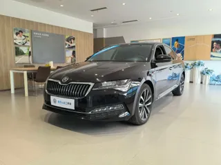 Skoda Superb 2024 купить из Китая, цена 2 718 000 ₽ — Suifenhe Auto