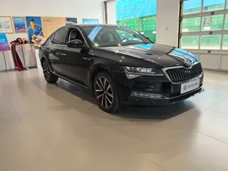 Skoda Superb 2024 купить из Китая, цена 2 718 000 ₽ — Suifenhe Auto