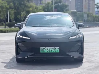Deepal SL03 2023 купить из Китая, цена 3 556 000 ₽ — Suifenhe Auto