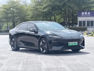 Deepal SL03 2023 купить из Китая, цена 3 556 000 ₽ — Suifenhe Auto
