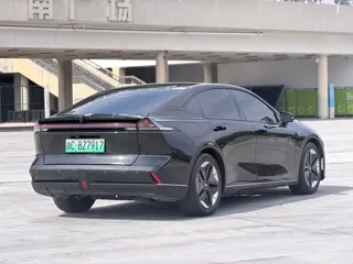Deepal SL03 2023 купить из Китая, цена 3 556 000 ₽ — Suifenhe Auto