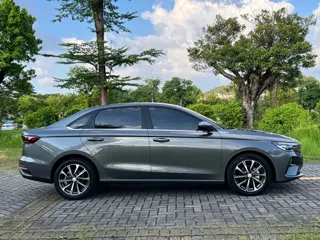 Geely Emgrand 2025 купить из Китая, цена 1 530 000 ₽ — Suifenhe Auto