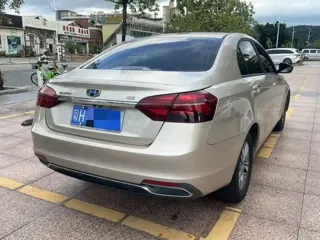 Geely Emgrand 2018 купить из Китая, цена 1 055 000 ₽ — Suifenhe Auto