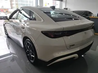 BYD Seal 06 2025 купить из Китая, цена 3 393 000 ₽ — Suifenhe Auto