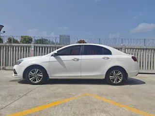 Geely Emgrand 2018 купить из Китая, цена 1 112 000 ₽ — Suifenhe Auto