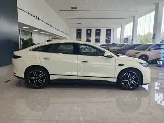 BYD Qin L 2025 купить из Китая, цена 3 314 000 ₽ — Suifenhe Auto