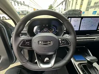 Geely Emgrand 2023 купить из Китая, цена 1 047 000 ₽ — Suifenhe Auto