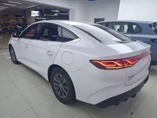 BYD Qin L 2025 купить из Китая, цена 2 595 000 ₽ — Suifenhe Auto