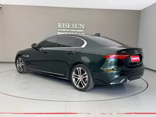 Jaguar XE 2024 купить из Китая, цена 4 205 000 ₽ — Suifenhe Auto