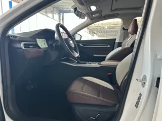 Geely Emgrand 2025 купить из Китая, цена 1 584 000 ₽ — Suifenhe Auto