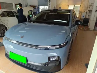 Leapmotor B01 2025 купить из Китая, цена 2 950 000 ₽ — Suifenhe Auto