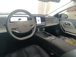 Leapmotor B01 2025 купить из Китая, цена 2 950 000 ₽ — Suifenhe Auto