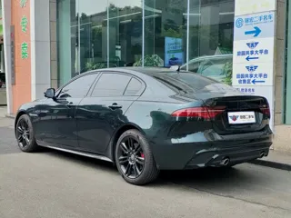 Jaguar XE 2025 купить из Китая, цена 4 589 000 ₽ — Suifenhe Auto