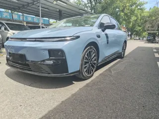 Leapmotor B01 2025 купить из Китая, цена 2 778 000 ₽ — Suifenhe Auto
