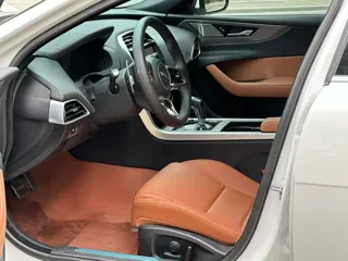 Jaguar XE 2024 купить из Китая, цена 4 257 000 ₽ — Suifenhe Auto