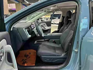 Leapmotor B01 2025 купить из Китая, цена 2 896 000 ₽ — Suifenhe Auto