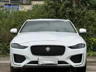 Jaguar XE 2024 купить из Китая, цена 3 617 000 ₽ — Suifenhe Auto