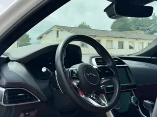Jaguar XE 2024 купить из Китая, цена 3 617 000 ₽ — Suifenhe Auto