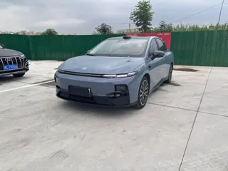 Leapmotor B01 2025 купить из Китая, цена 3 005 000 ₽ — Suifenhe Auto
