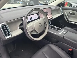 Leapmotor B01 2025 купить из Китая, цена 3 005 000 ₽ — Suifenhe Auto