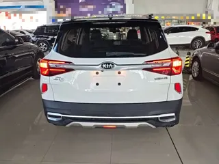 Kia KX3 2021 купить из Китая, цена 1 584 000 ₽ — Suifenhe Auto